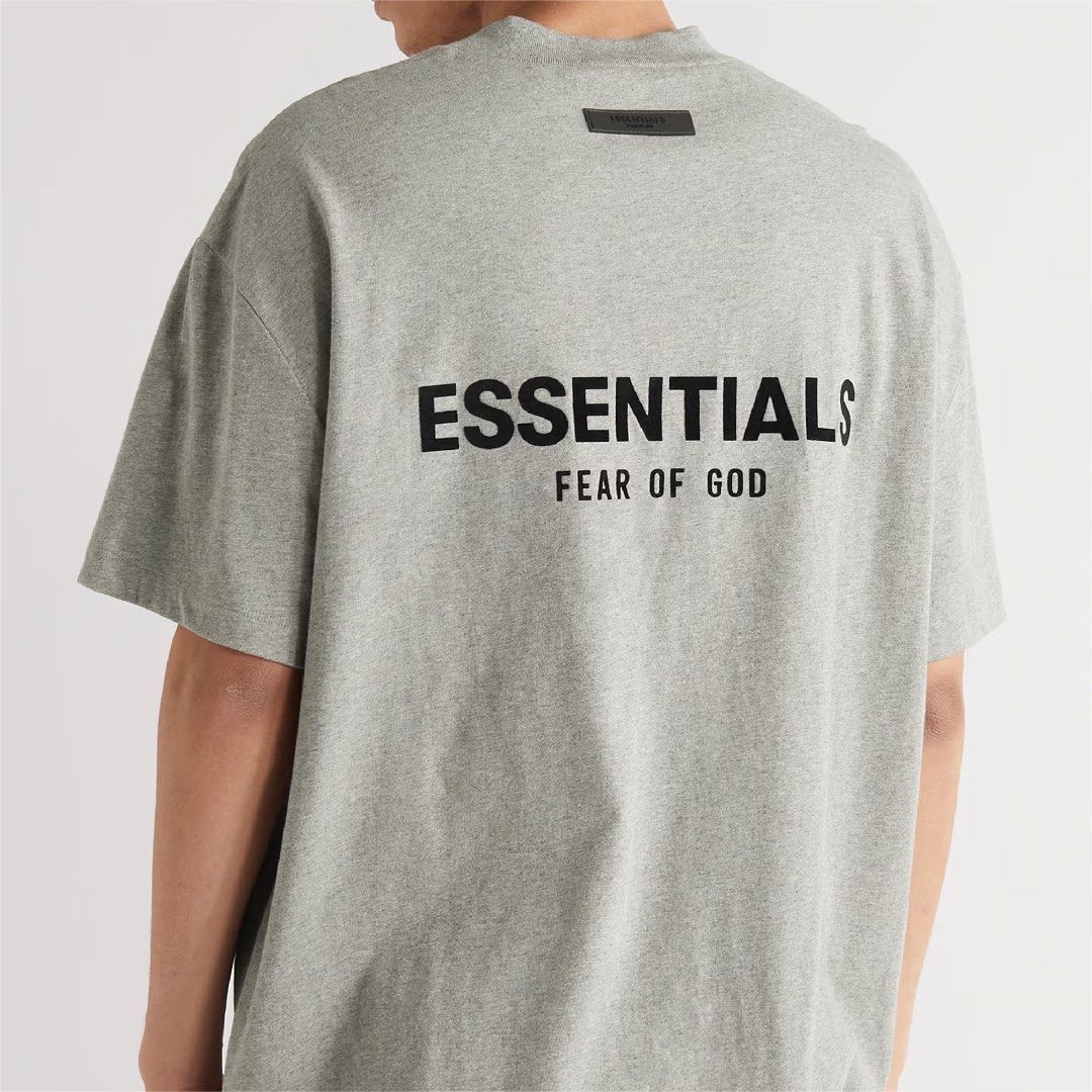 ESSNTL T-Shirt SS22 Collection