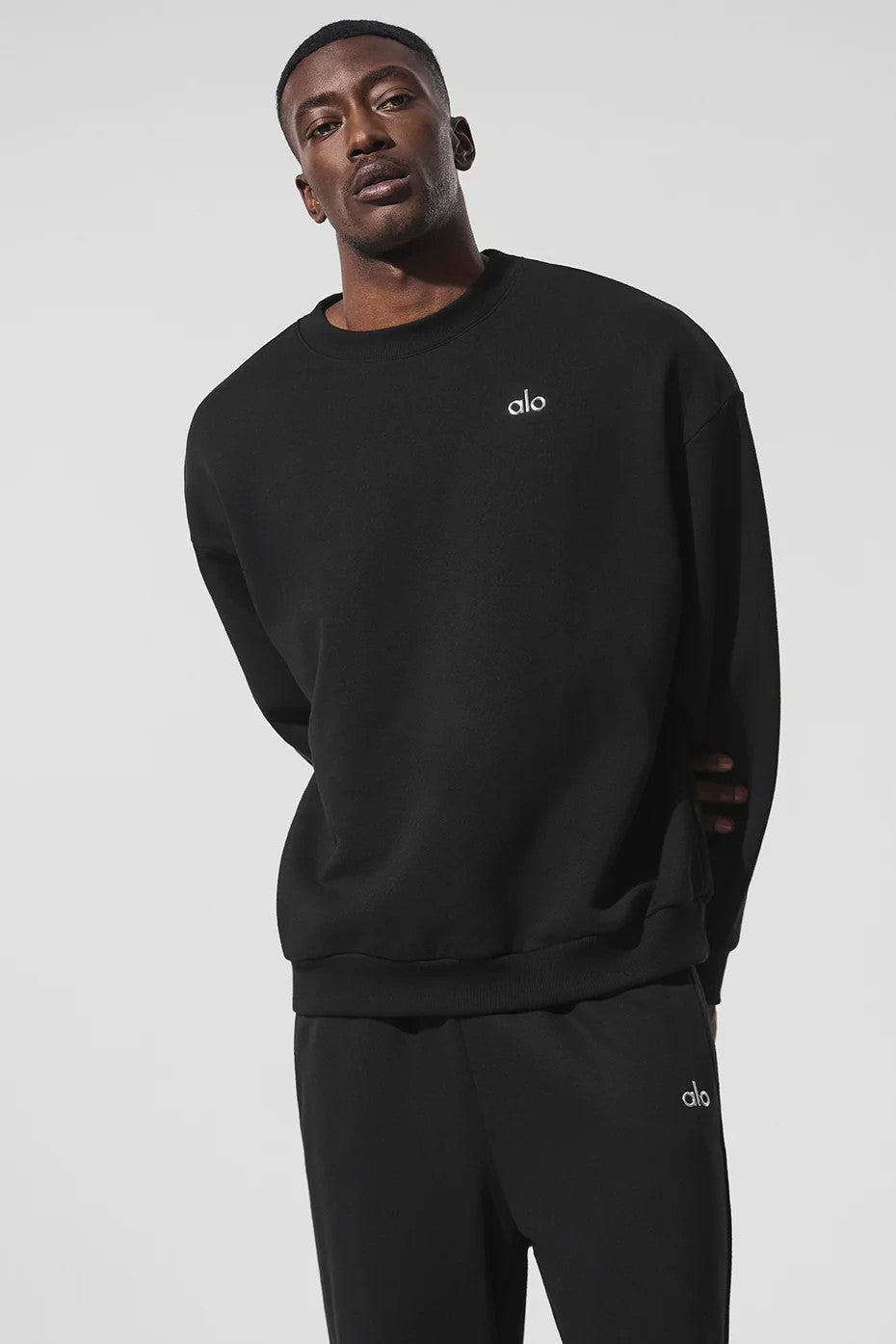Alo Yoga Accolade Crew Neck Pullover - Multiple Colors Available