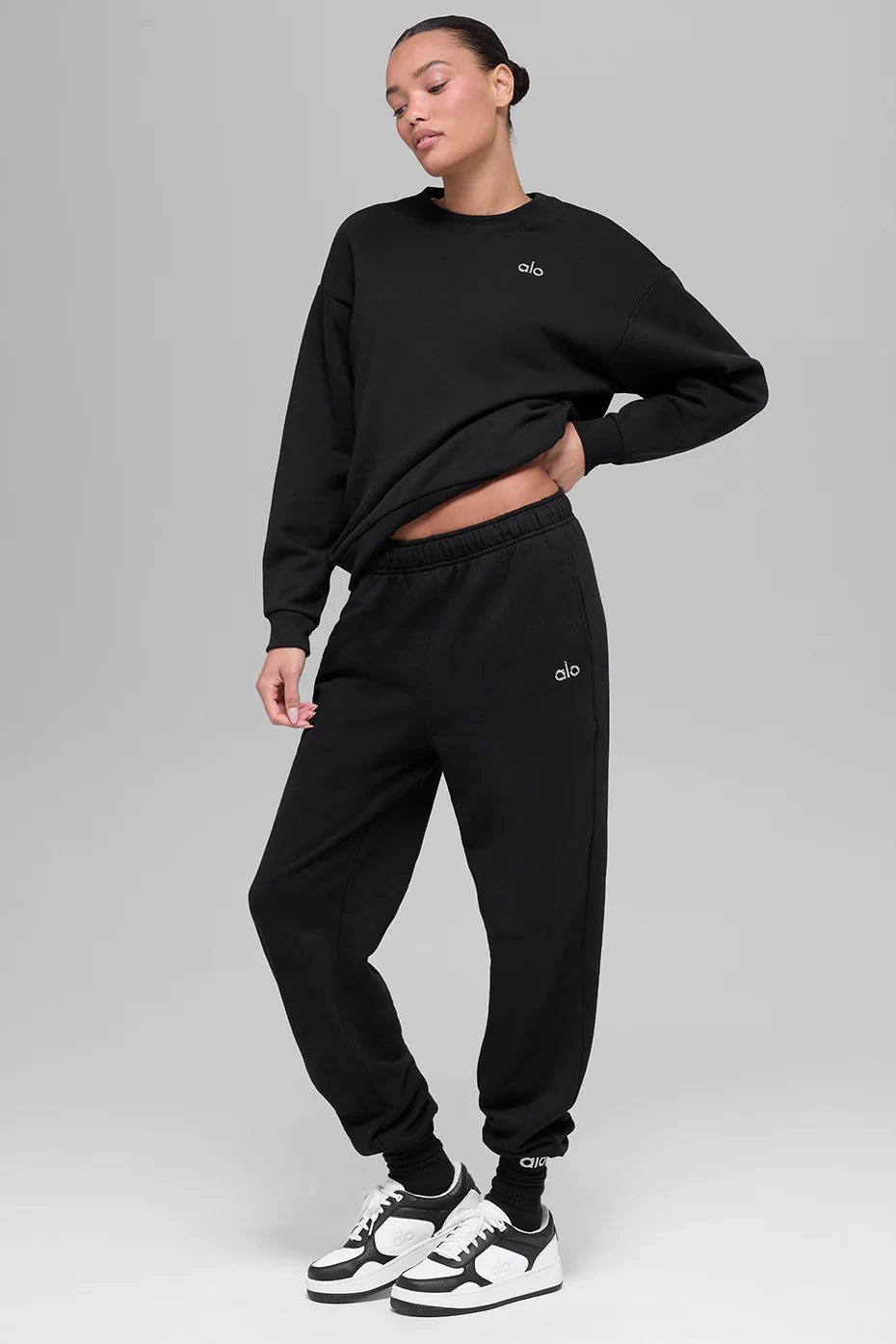Alo Yoga Accolade Crew Neck Pullover - Multiple Colors Available