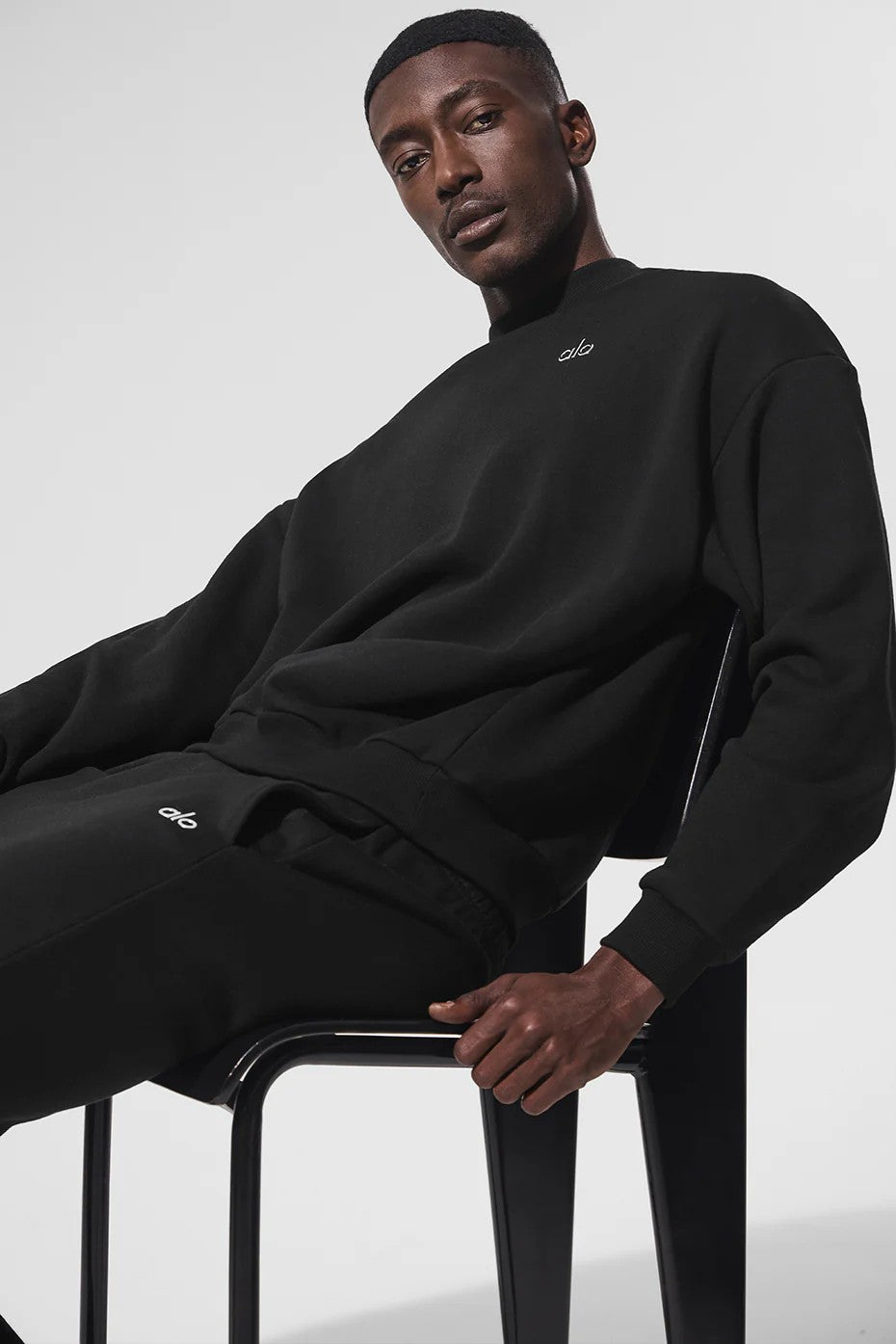 Alo Yoga Accolade Crew Neck Pullover - Multiple Colors Available